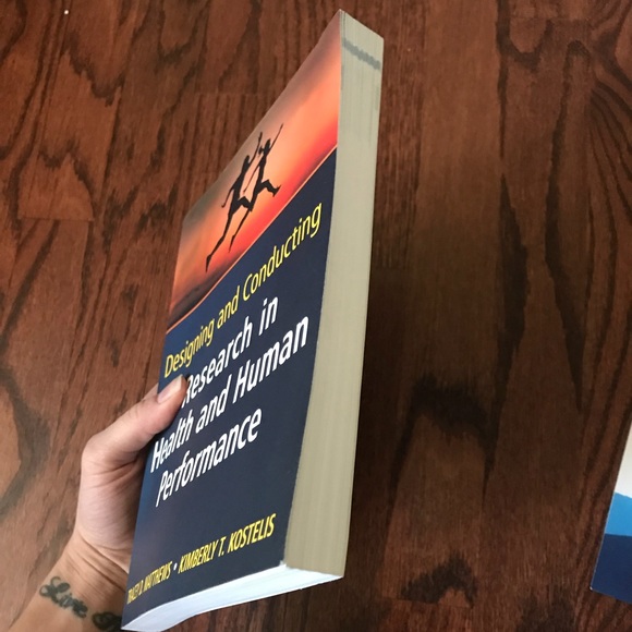 Textbooks - Picture 4 of 4